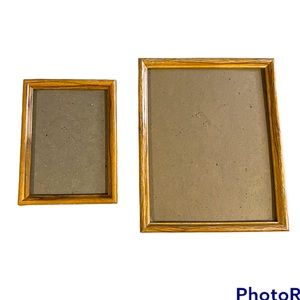 Set of 2 Intercraft oak color picture frames
